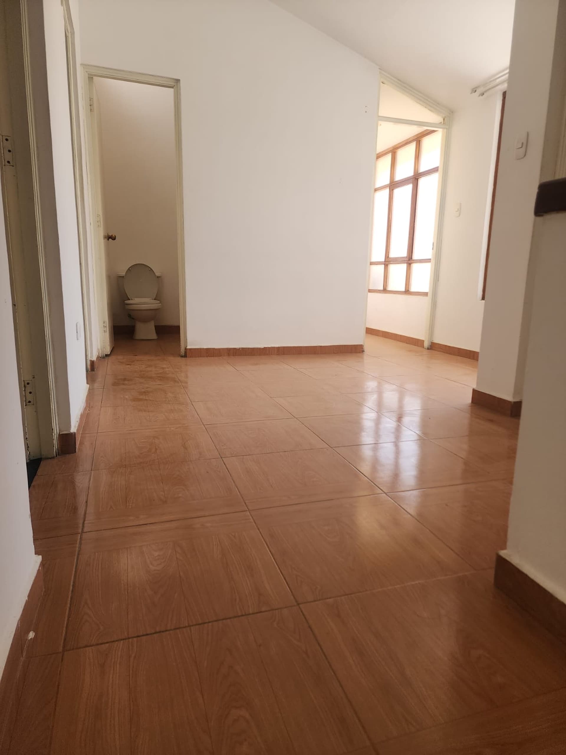 Vendo Amplia y Ubicadisima Casa - Urb. San José - Ica