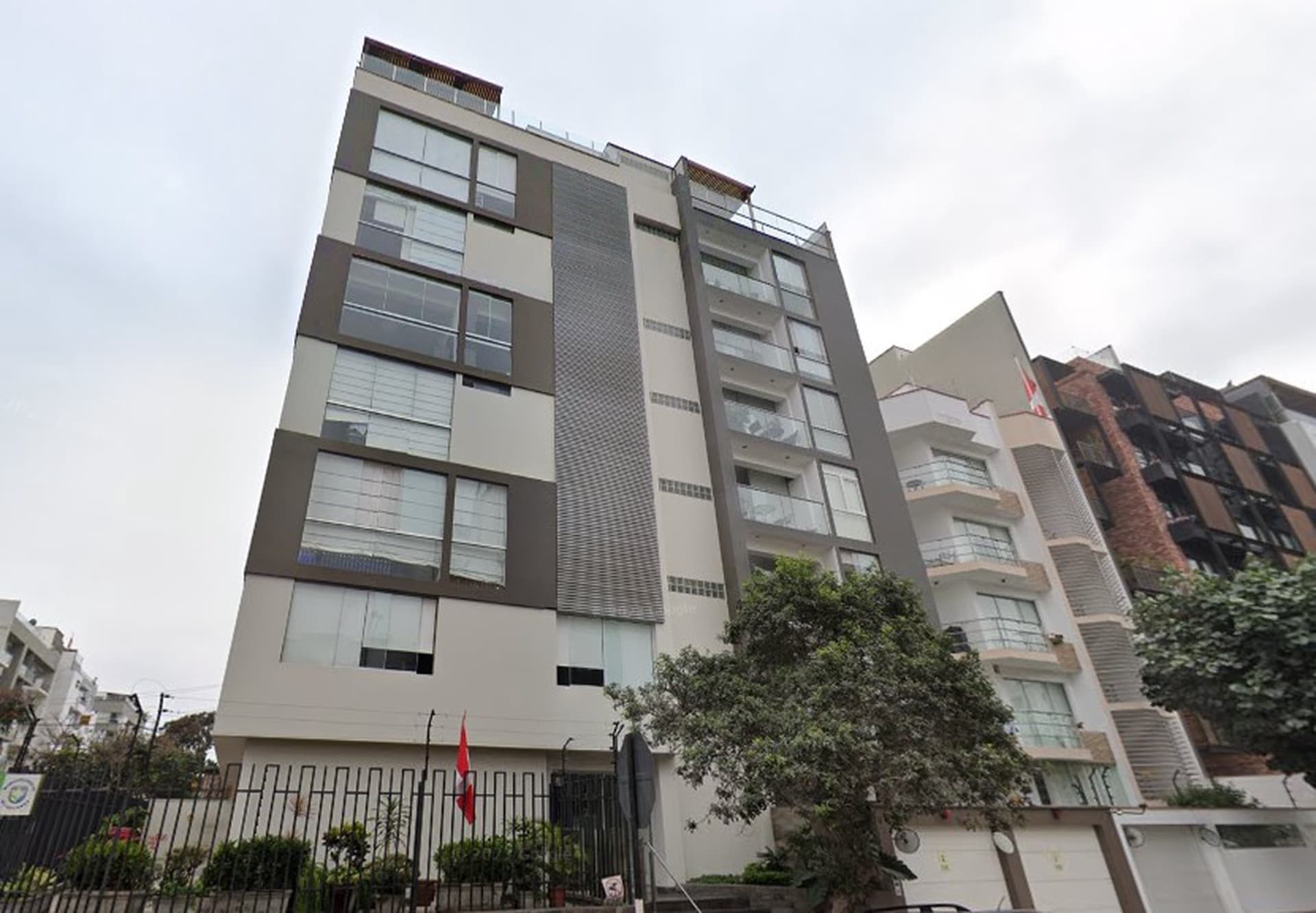 ¡Amplio Depa en Alquiler! 2dorm/1cochera Calle Independencia Miraflores