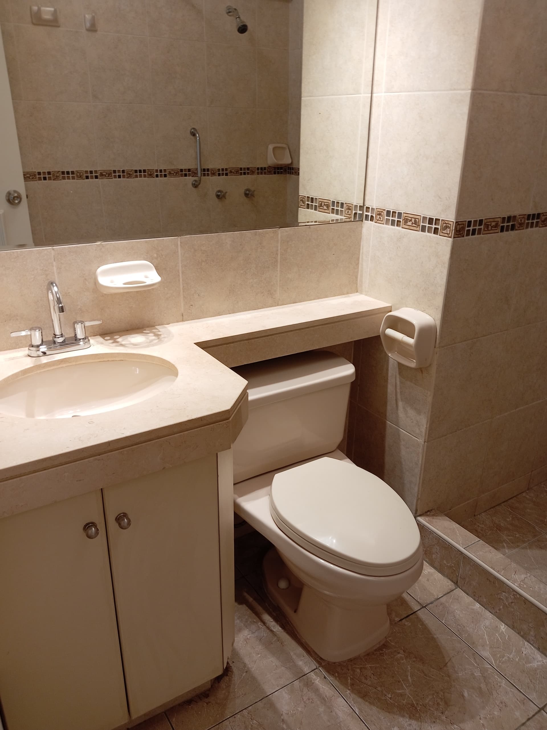 ¡Amplio Depa en Venta! 1er. Piso - Urb. Monterrico Norte San Borja