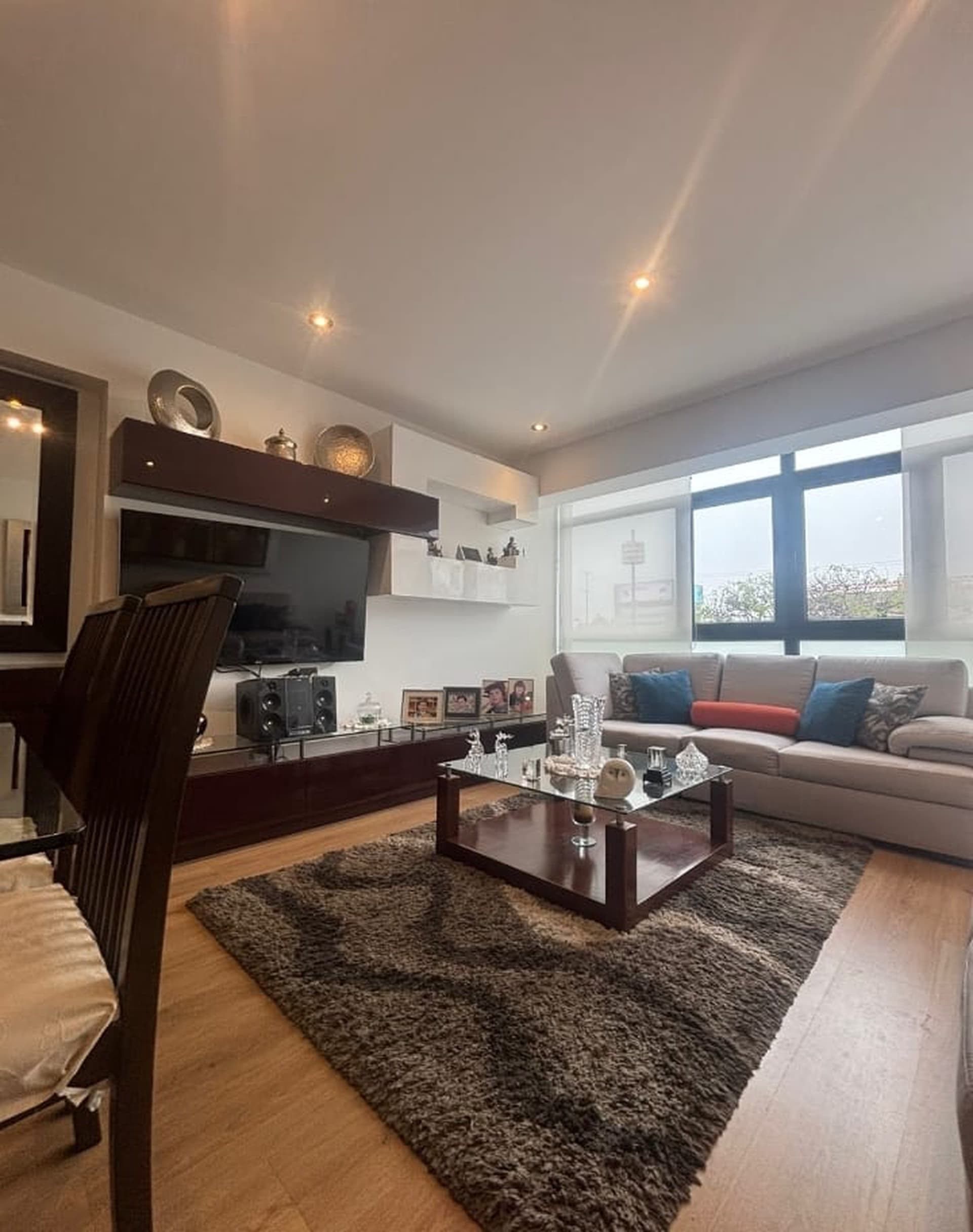 ¡Acogedor Depa en Venta! 2dorm/84 M2/cochera - Urb. Chacarilla del Estanque Surco