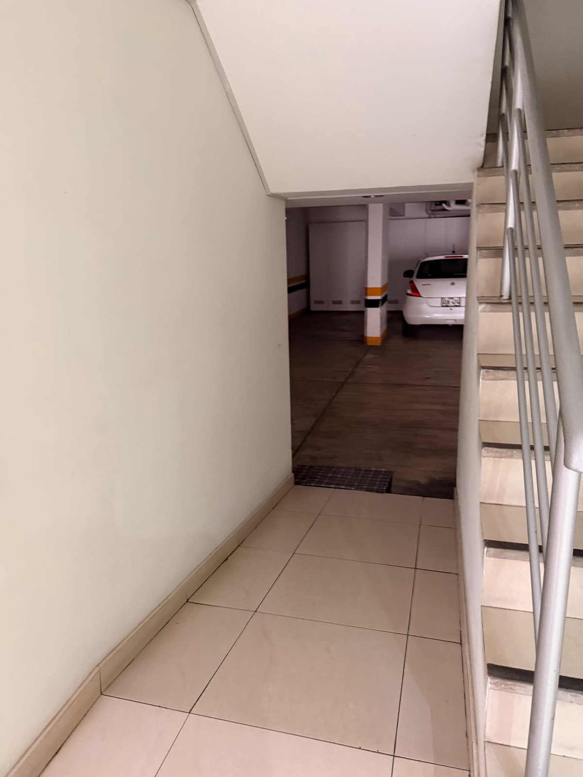 ¡Vendo Duplex! 80 m2 / 2dorm - Surquillo