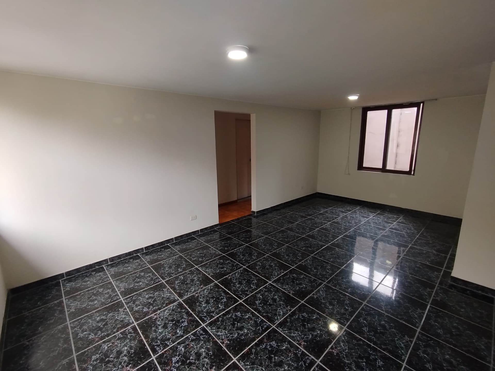 ¡Amplio Depa en Venta! 2dorm 70 m2 - Surco