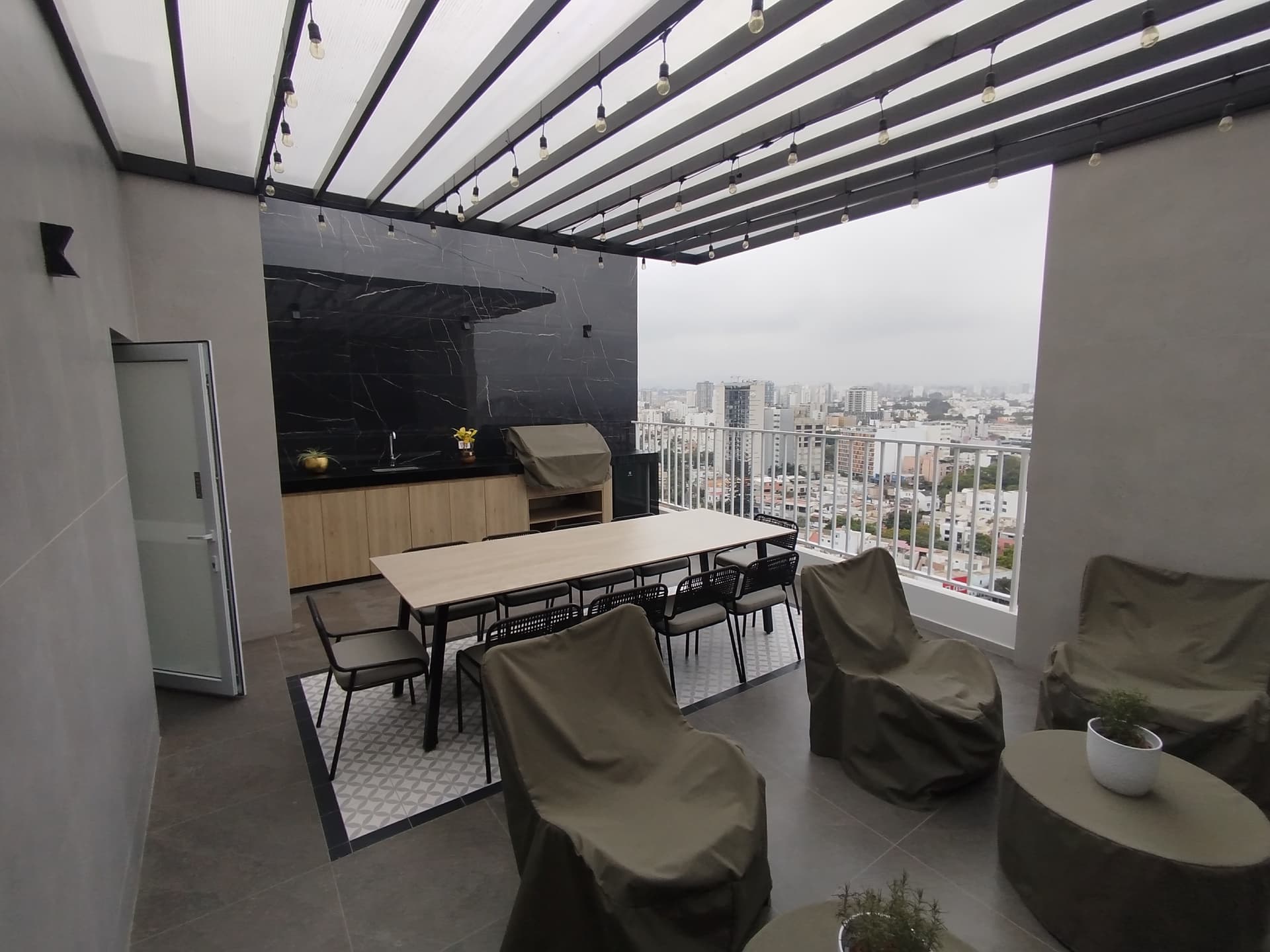 Depa en Alquiler 1 Dorm / Av Paseo de La Republica - Miraflores
