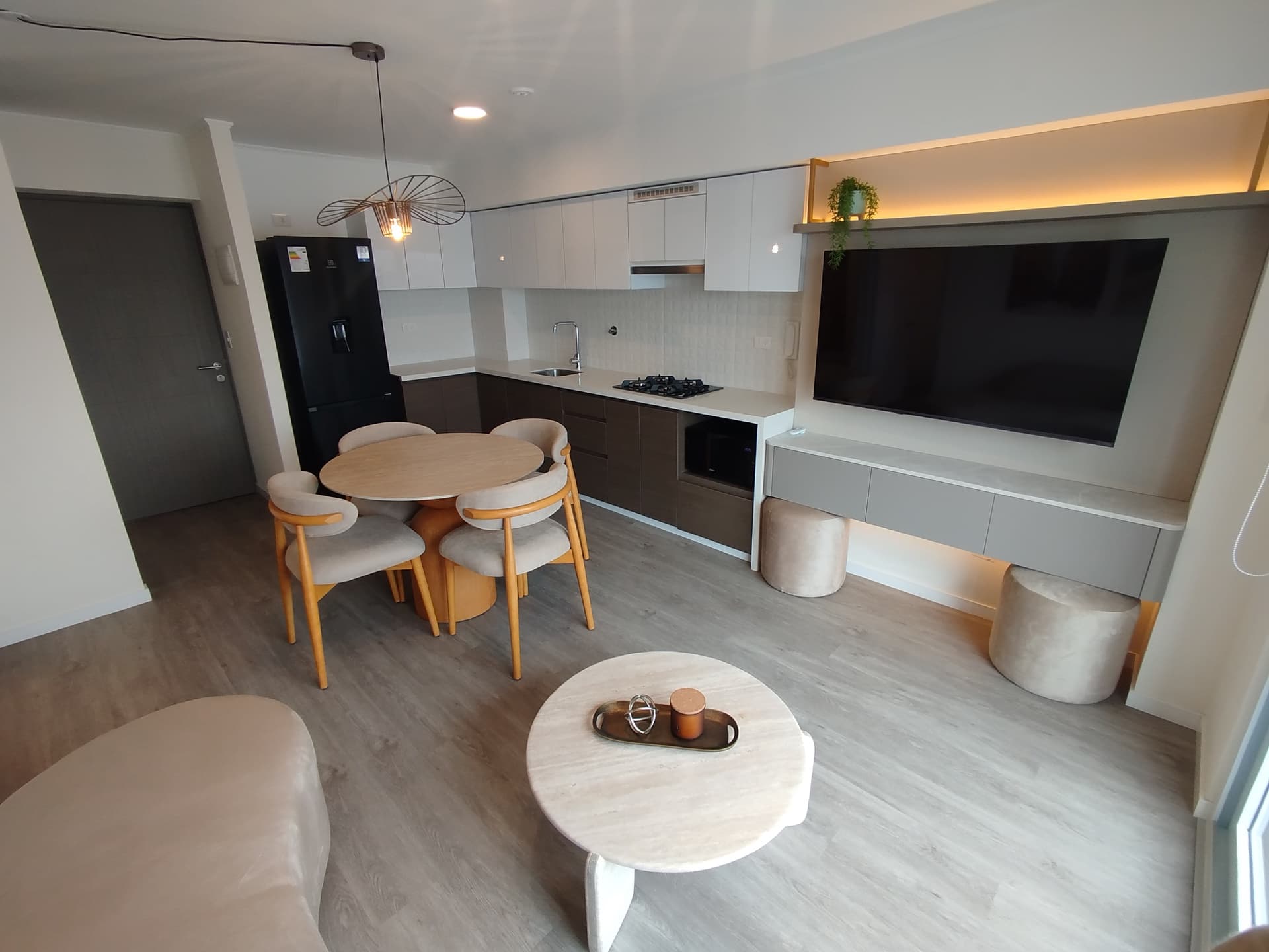 Depa en Alquiler 1 Dorm / Av Paseo de La Republica - Miraflores