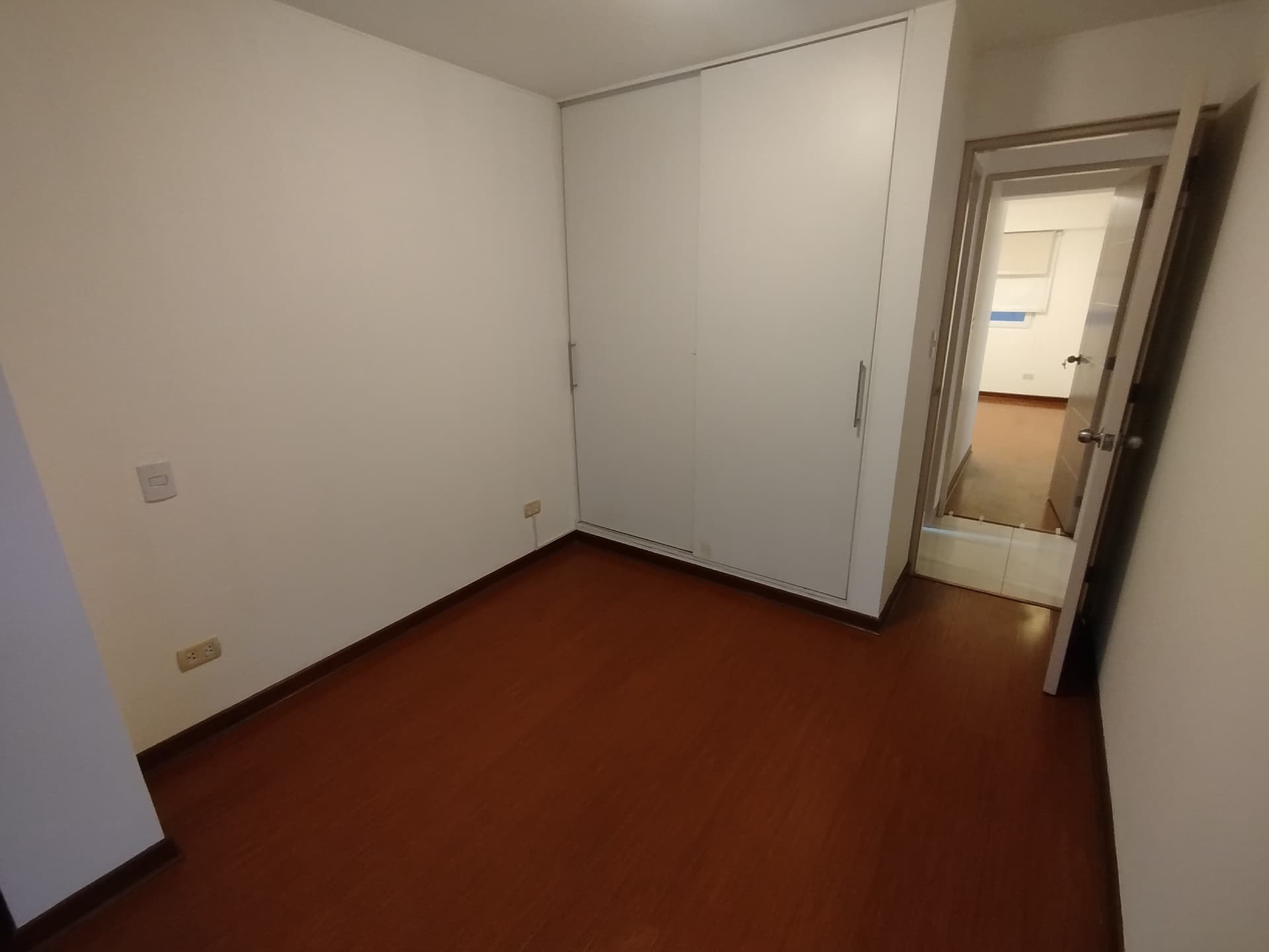 ¡Amplio Depa en Alquiler! 2dorm/1cochera Calle Independencia Miraflores